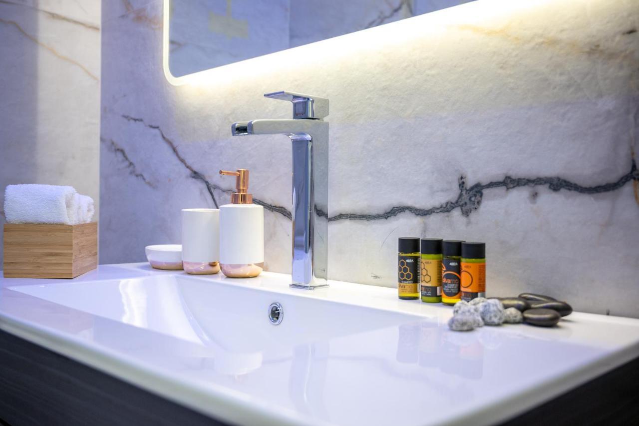 Acropolis Cozy Apartments アテネ エクステリア 写真